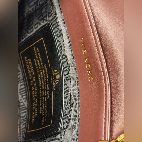 🆕 KURT GEIGER LONDON 🧿 NWOT Large Quilted Leather Soho Shoulder Bag, Metallic - Picture 11 of 15